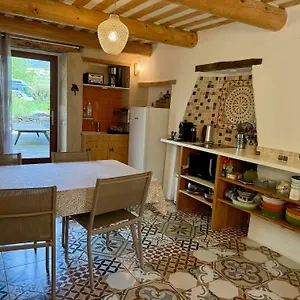 https://la-source-rustrel.fr-provencehotel.com